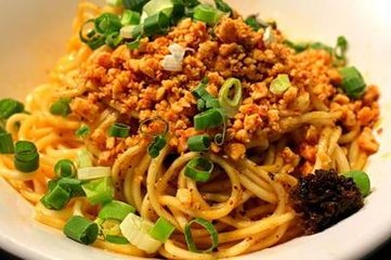 陜西面食好吃的訣竅在這，油潑辣子做的好，面食咋做都好吃！