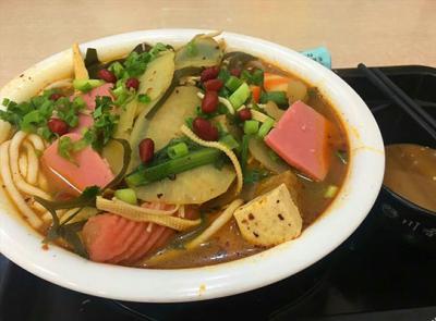 麻辣燙技術培訓哪家好？價格實惠口味多樣化